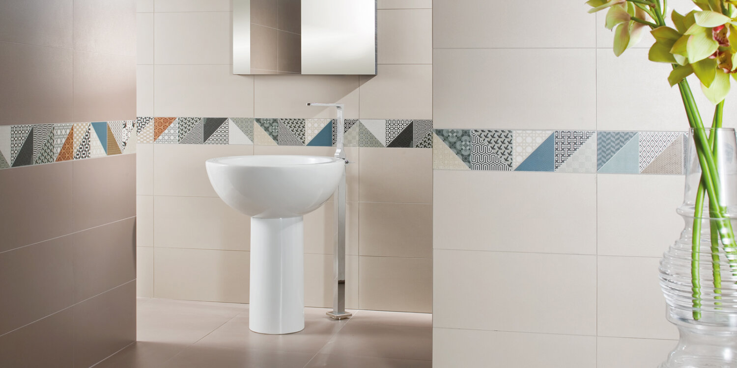 Mustriga Plaadid: Karakterit Ruumi Ilma Visuaalse Ülekülluseta Rako deco seeria keraamiline plaat seinal