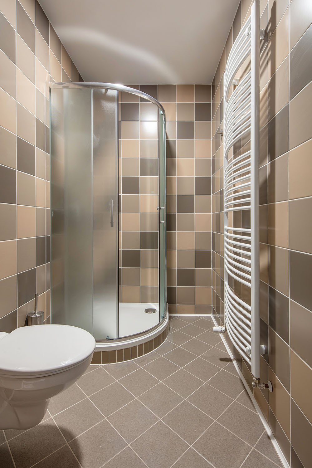 Taurus granit seeria keraamilised plaadid vannitoas